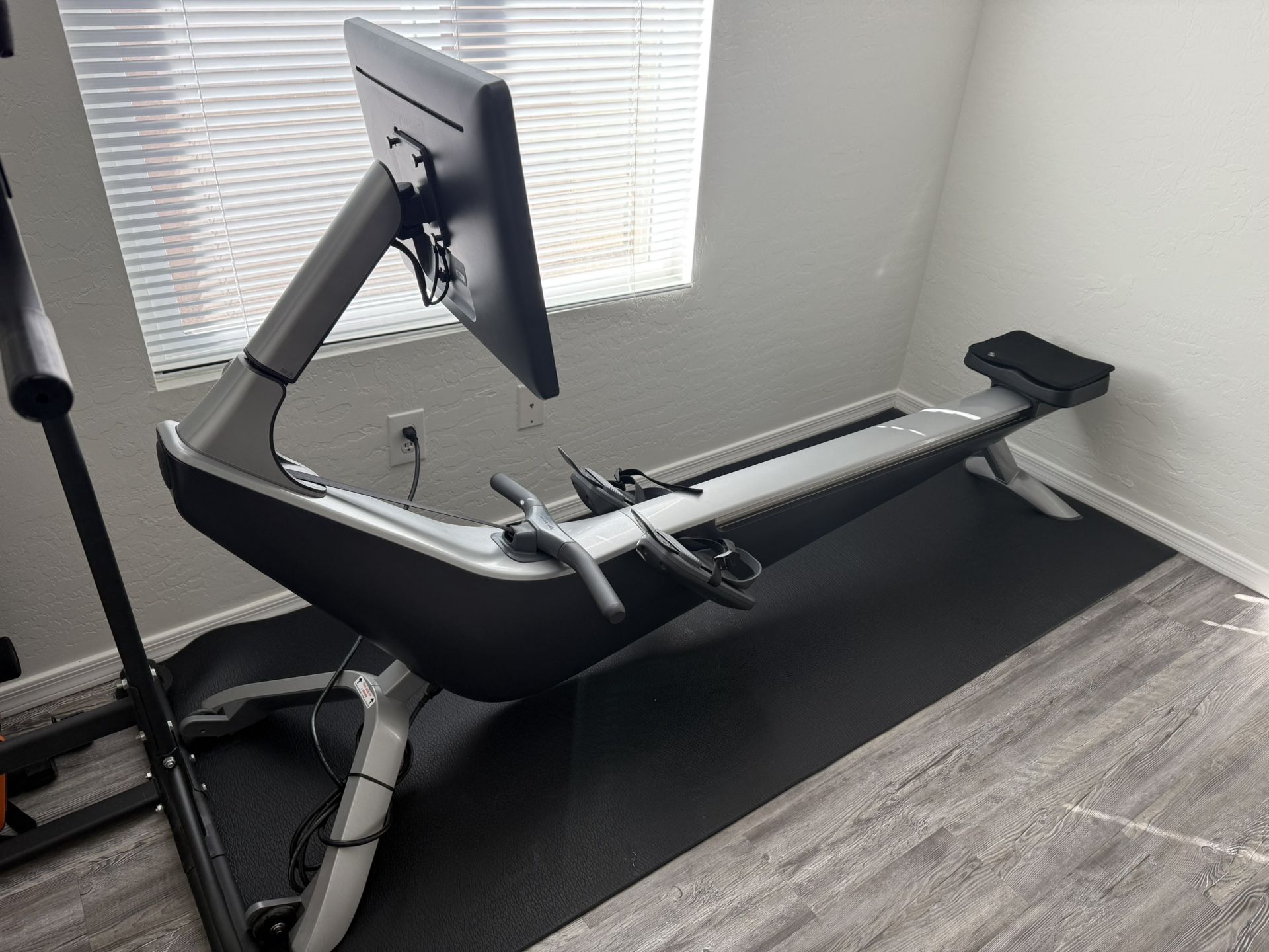 Hydro Row Machine