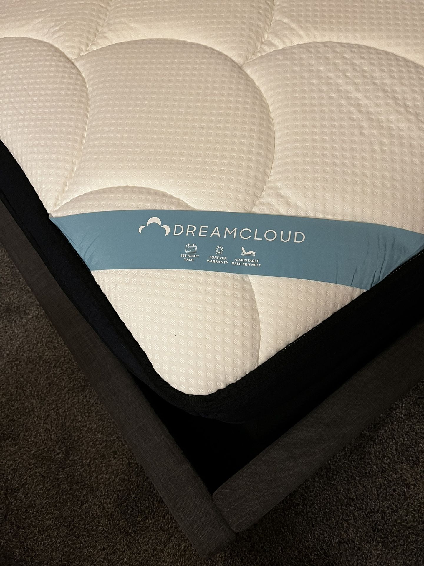 Dream Cloud Premiere King Mattress
