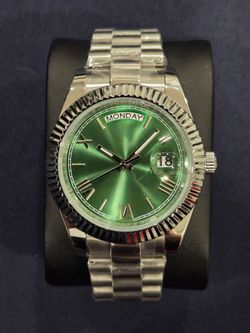 Mens Luxury Stainless Steel Watch Green Dial