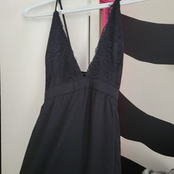 Tobi Opposites 
Atract Black Lace Maxi Dress