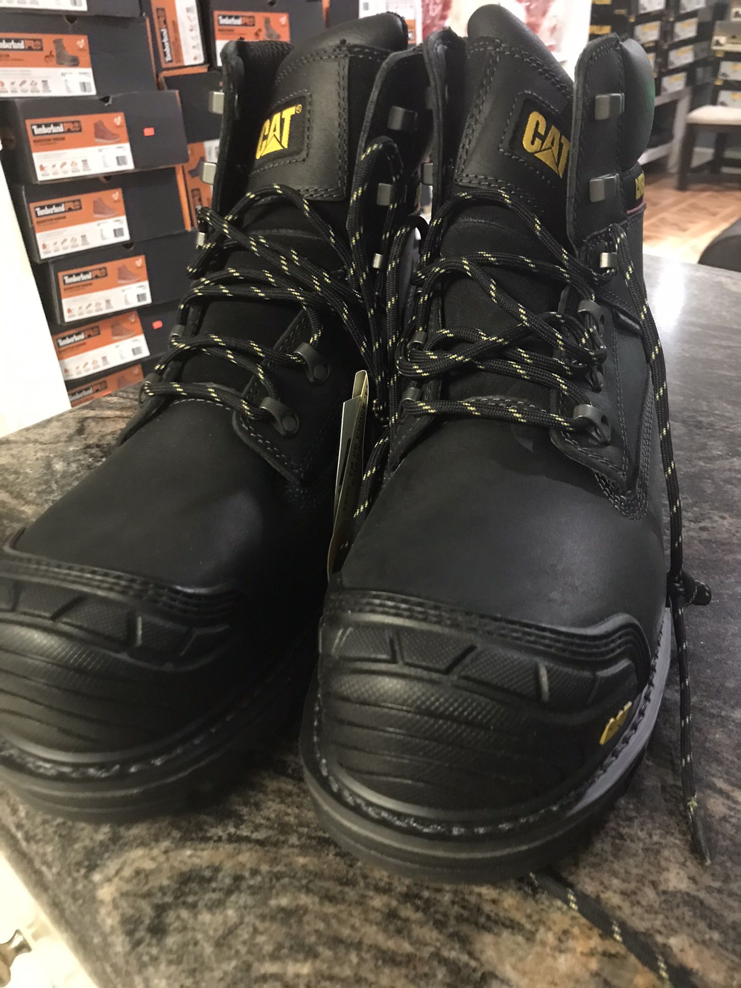 Caterpillar//EXCAVATOR 6”//work boots//comp toe// size (13)(14)