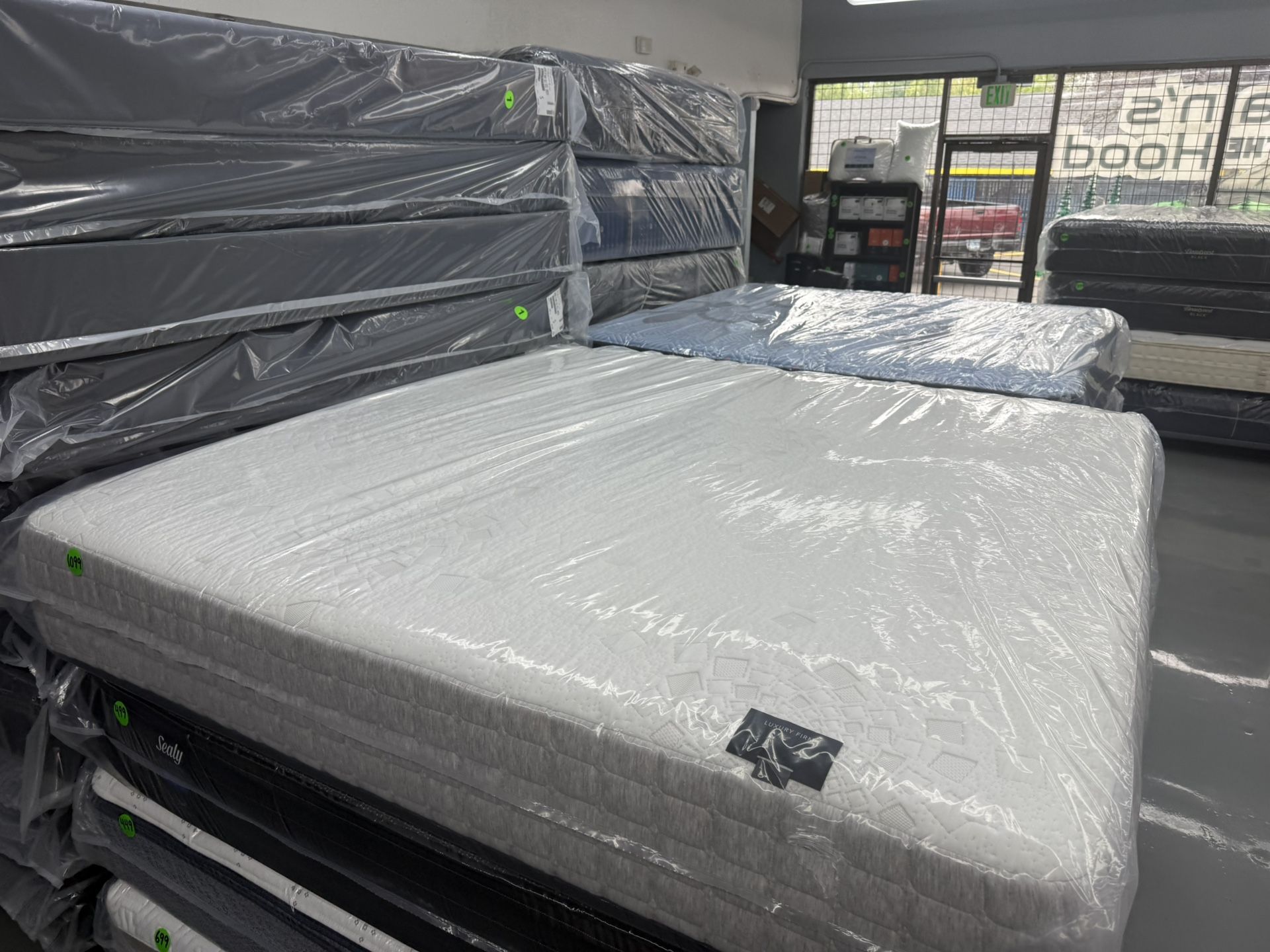 KING SIZE AIRELOOM HYBRID MATTRESS & BOX SPRINGS BED SET