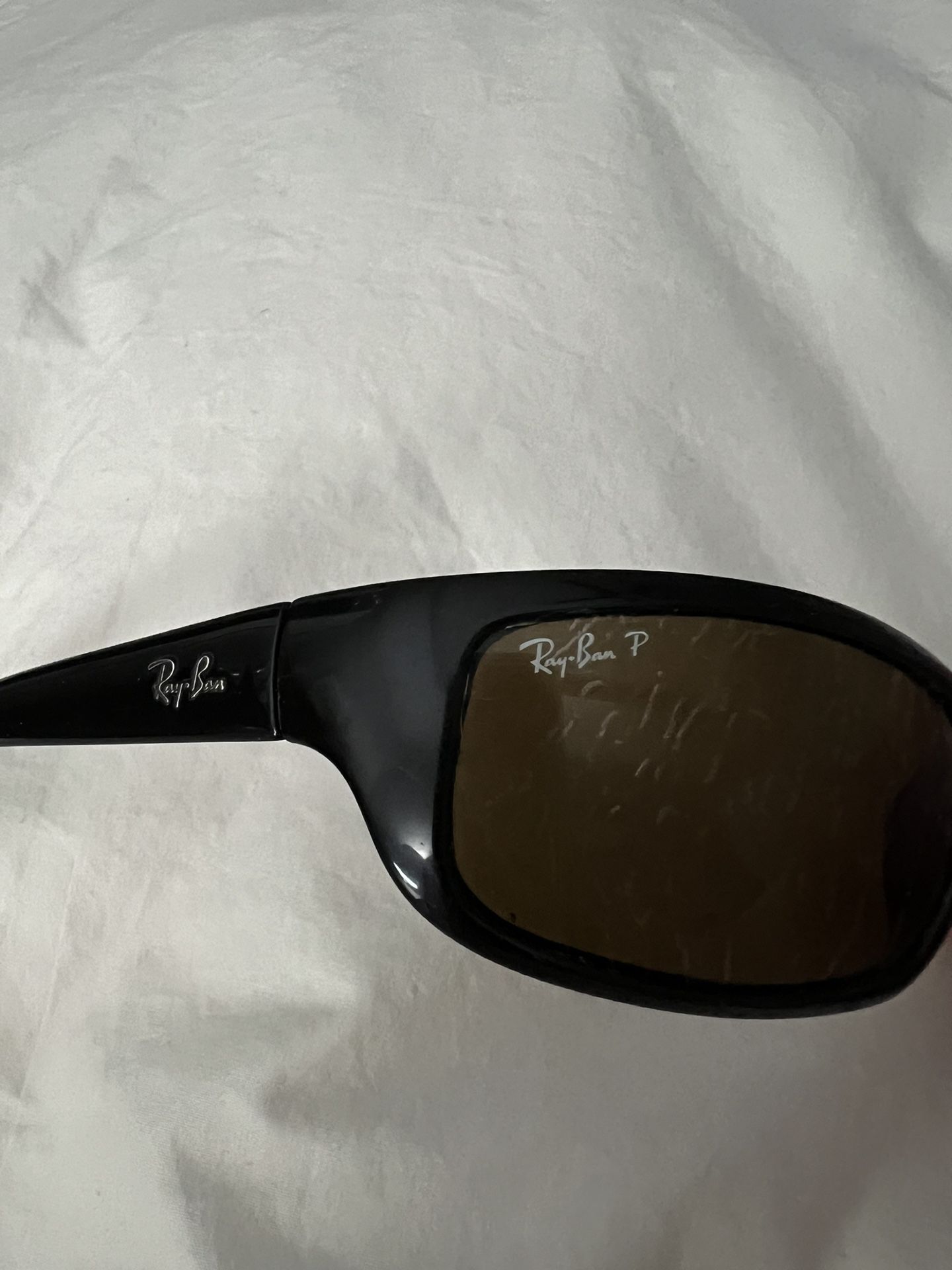 Ray Ban Sunglasses Lens Temples RAJ 1554AA  130 RC001 Black Frame Brown Lens   Black frames.  Right and left temple.  Unisex   Brown lens.  Right lens