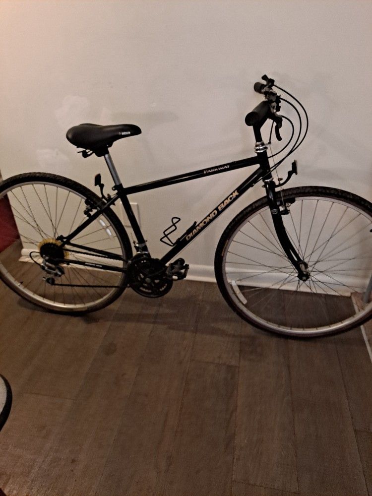 Unisex Diamondback Parkway Bike