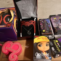 Popcorn Buckets, Cups And Other Collectibles 