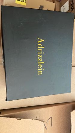 Size 9 Brand New Women Boots 