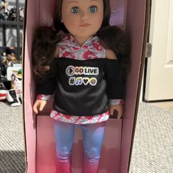 NEW- My Life As Content Creator 18” Doll