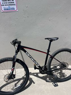 Specialized Rockhopper hardtail mountain Bike
