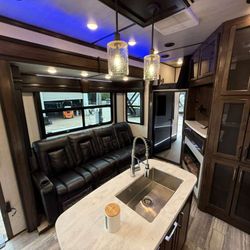 2021 keystone voltage rv vht