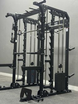 BRAND NEW SQUAT RACK SMITH MACHINE POWER RACK - FREE DELIVERY 
