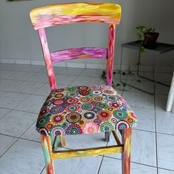 Artsy chair