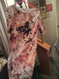 London STYLE Dress Sz 6  Zippered Back, Accented W Pink Roses And Abstract  Accents