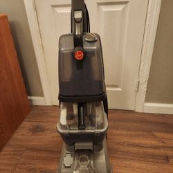 Hoover Carpet And Upholstery Vaccum Cleaner