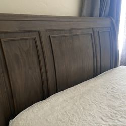 Queen Bed Frame 