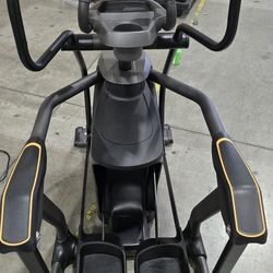 Matrix E50 Elliptical Climber