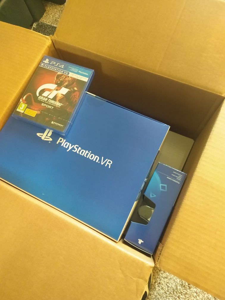 PS4 1TB w/ VR and CAMERA new in box