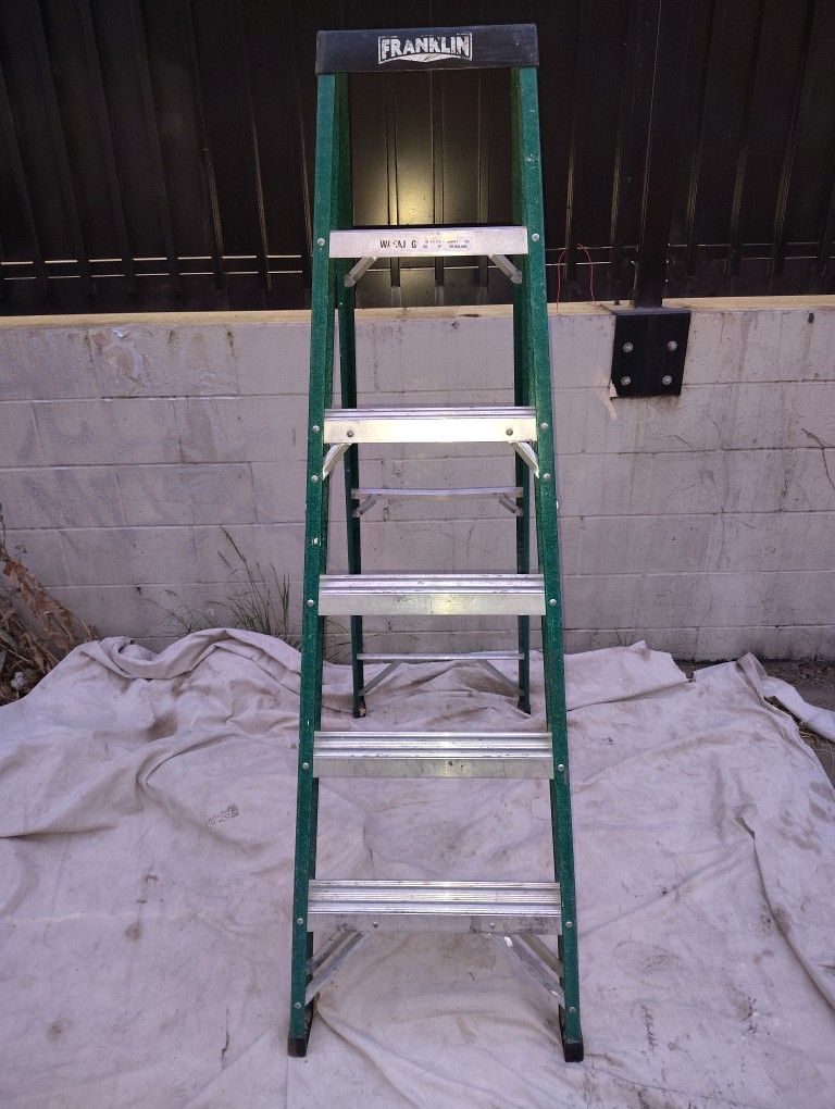 Franklin 6' Ft Fiber Glass Latter