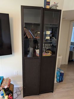 Free - 2 Ikea bookshelves - Aventura pickup