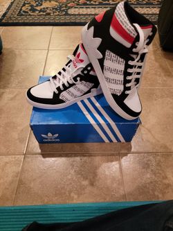 Men's Adidas Basketball Shoes