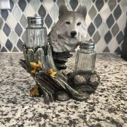 Wolf Salt And Pepper Shaker