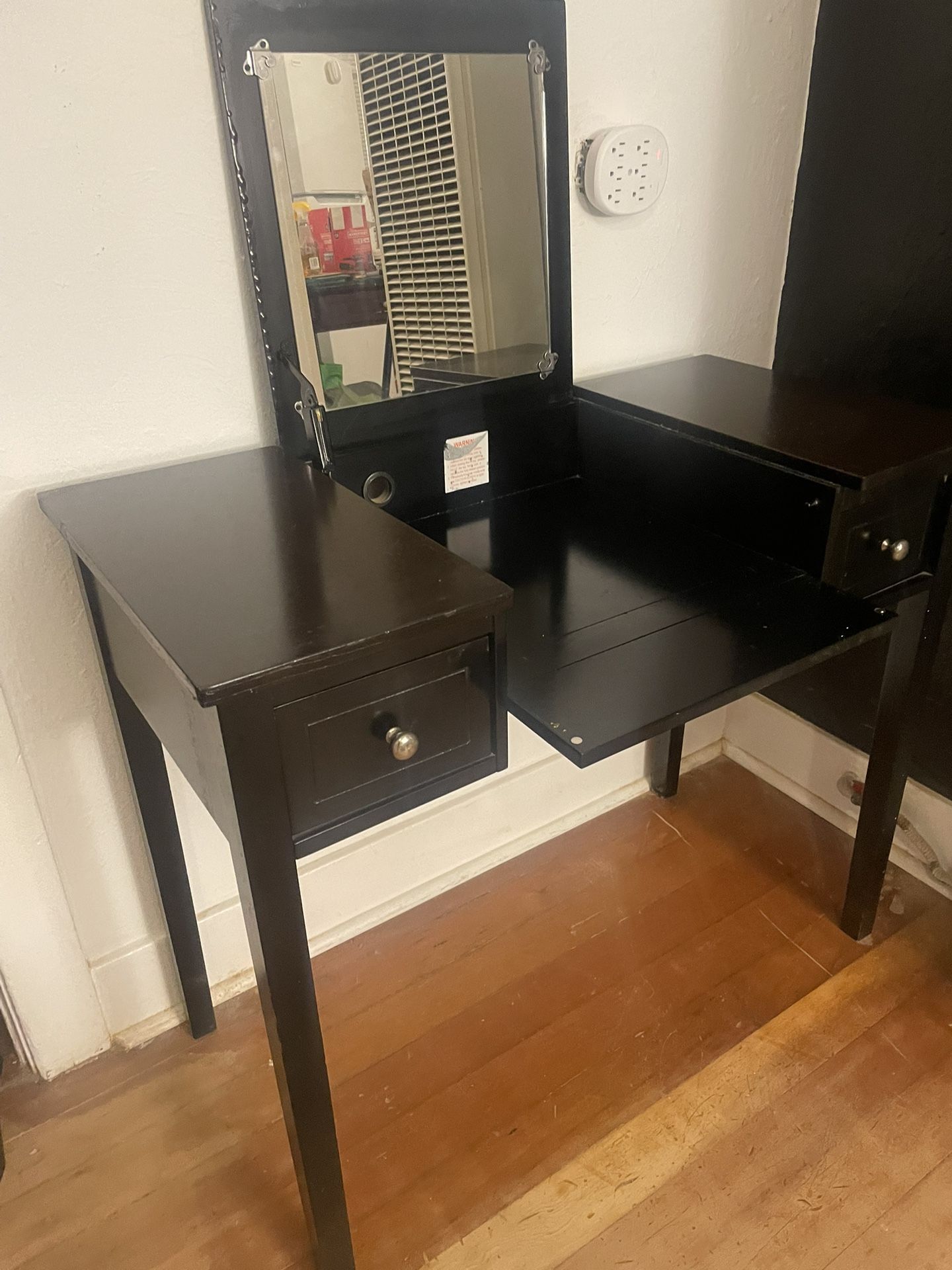 Desk/Vanity