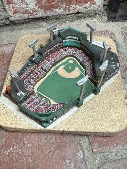 FENWAY PARK REPLICA BASEBALL SPORTS COLLECTORS GUILD RED SOX 1995 #2079/4750
