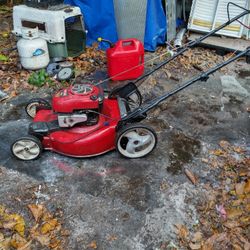 Self-propelled Lawn Mower