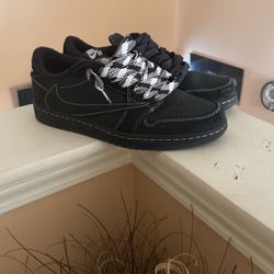 Air Jordan 1 Low Phantom Travis Scott