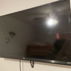 32” TCL Roku TV