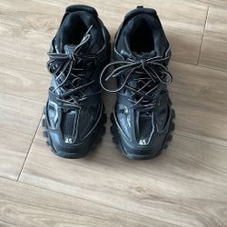 Balenciaga Track, Size 11