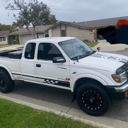 2000 Toyota Tacoma