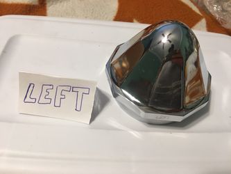 Dome style knockoff spinner (left)