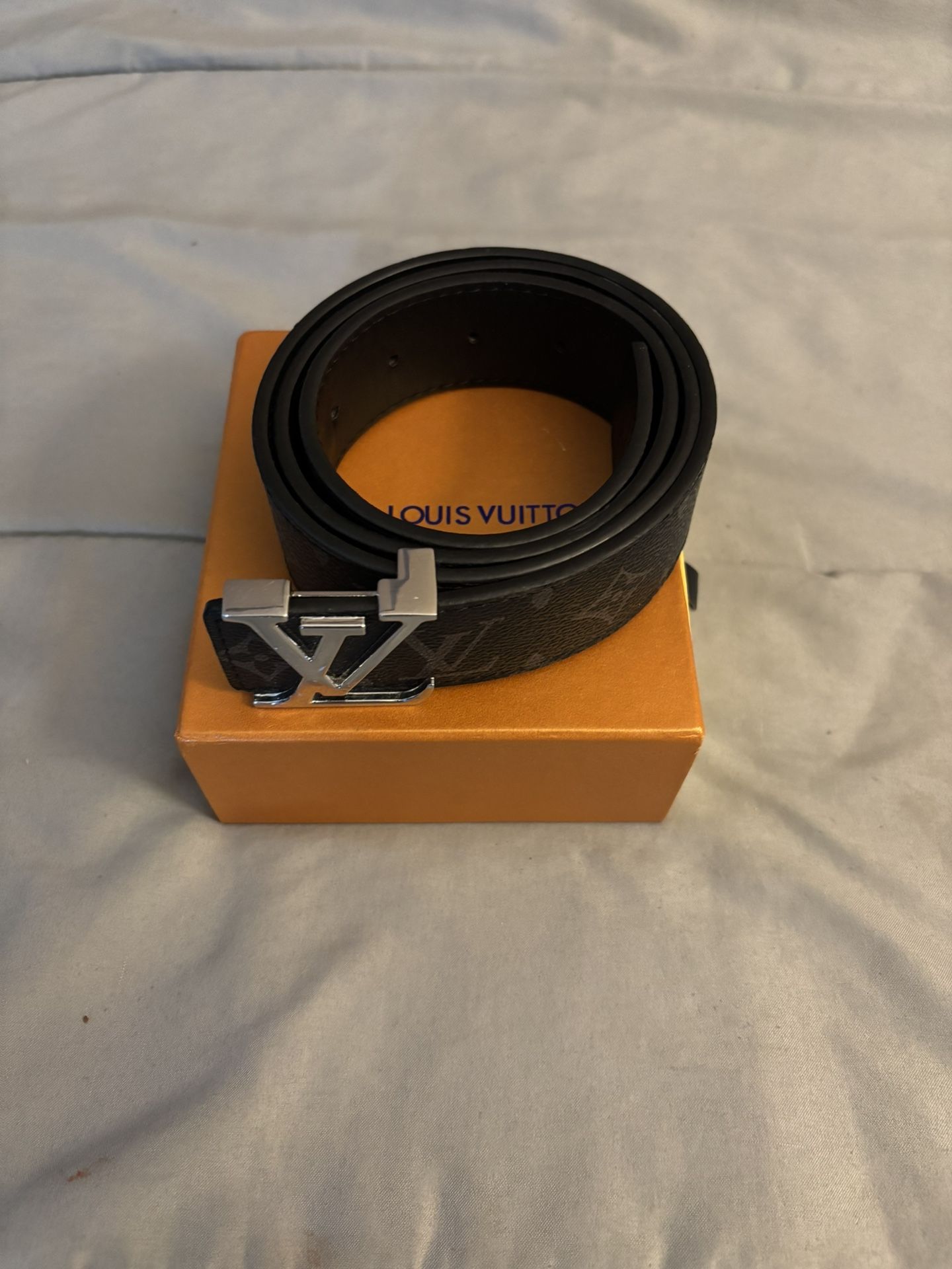 Lou Vuitton Belt 