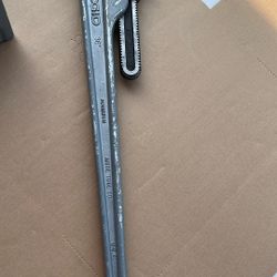 RIDGID 836.      36” Aluminum Pipe Wrench 