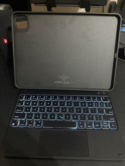 ESR iPad Magic Keyboard Case with Backlit Keys