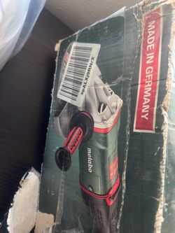 METABO Angle Grinder