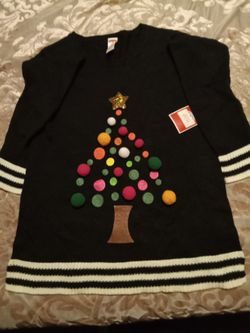 Christmas sweater new Size small.