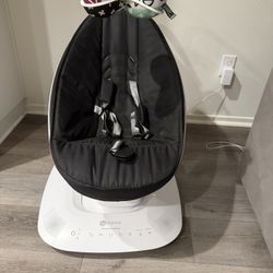 Mamaroo Baby Swing