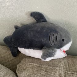 Shark Plushie W Mouth Pocket