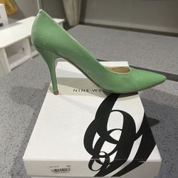 New Designer Shoes - Size 8.5