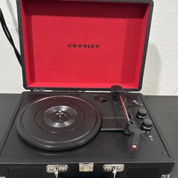 ( NEED GONE ASAP) Crosley Vinyl Record Player