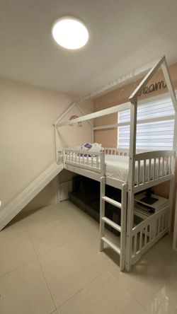 Furniture Twin Size House Loft Bed with Slide for Kids, Wood Bedroom Bedfram w/Full-Length Guardrail, No Box Spring Need, White
