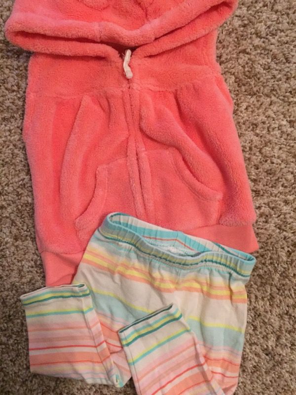 Baby girl clothes 3M