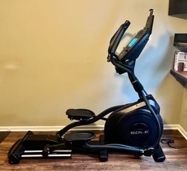 Sole e35 Elliptical — Like New, Barely Used — $399