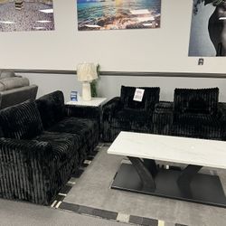 2PC Black Sofa & Loveseat 