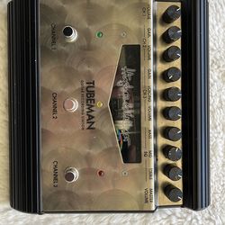 The item in the image is a Hughes & Kettner Tubeman II, a 3-channel tube guitar preamplifier and recording station