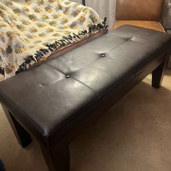 Tufted Leather Ottoman/ Bench