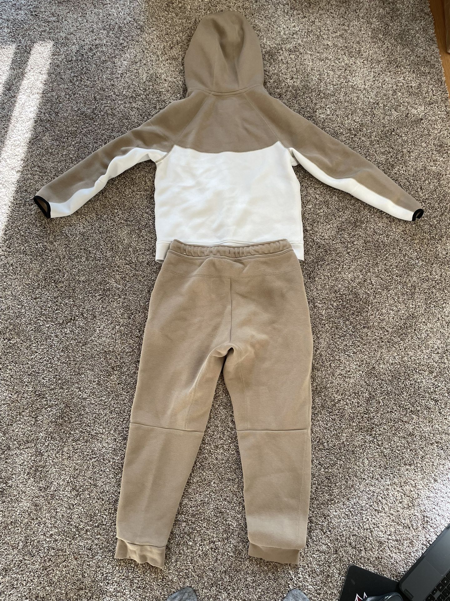Beige And White Nike Tech Fleece Set