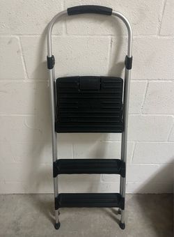 Cosco 3-Step Aluminum Folding Step Stool / Ladder