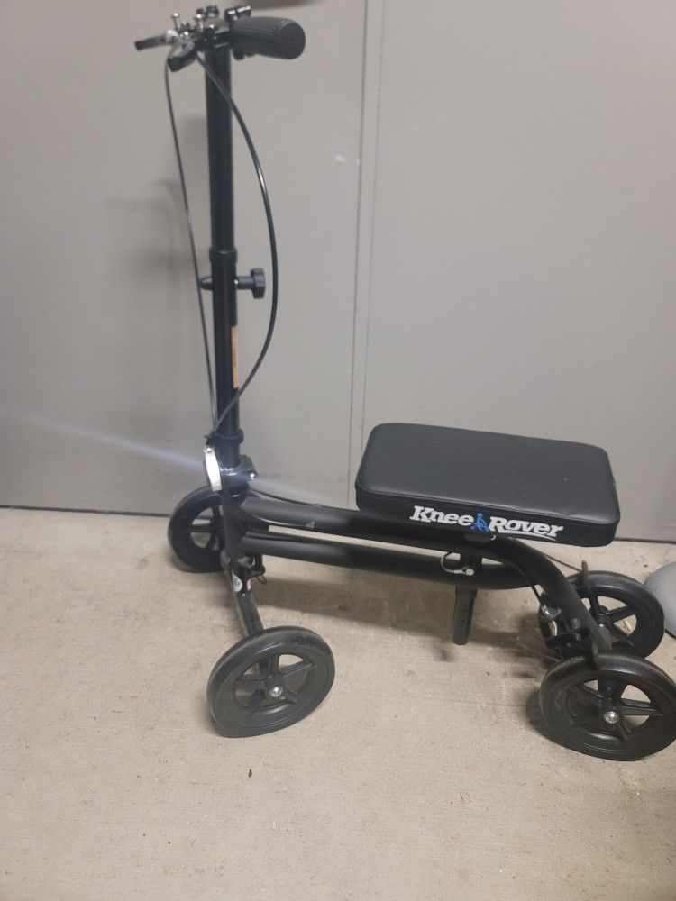 Knee Rover